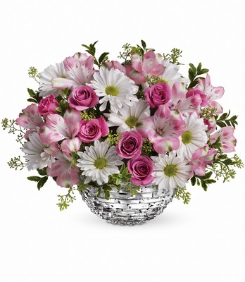 Teleflora's Facets Of Spring Centerpiece